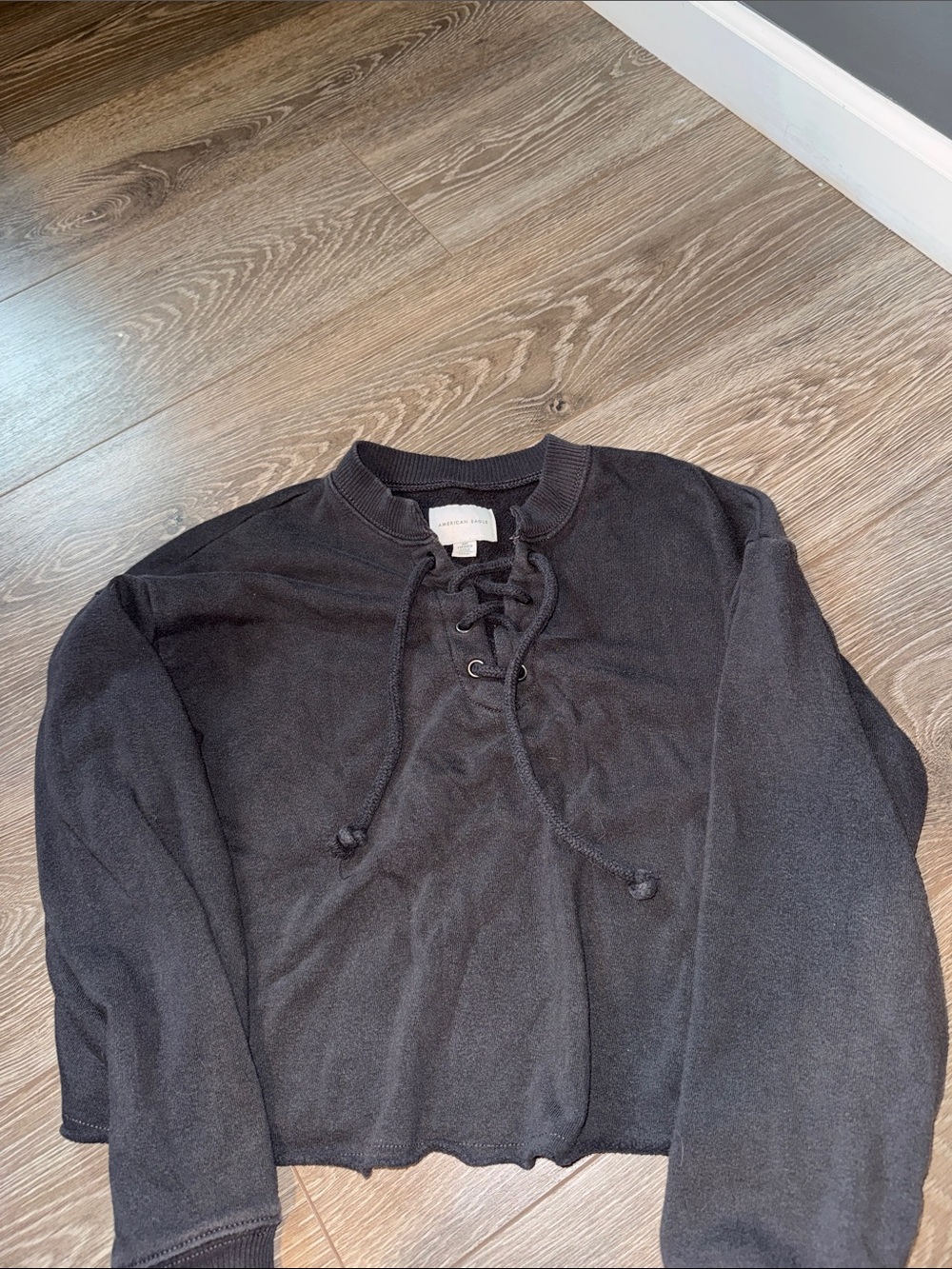 American Eagle Outfitters Black Lace-Up Cropped Sweatshirt